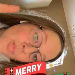 Meet your Posher, Lilly